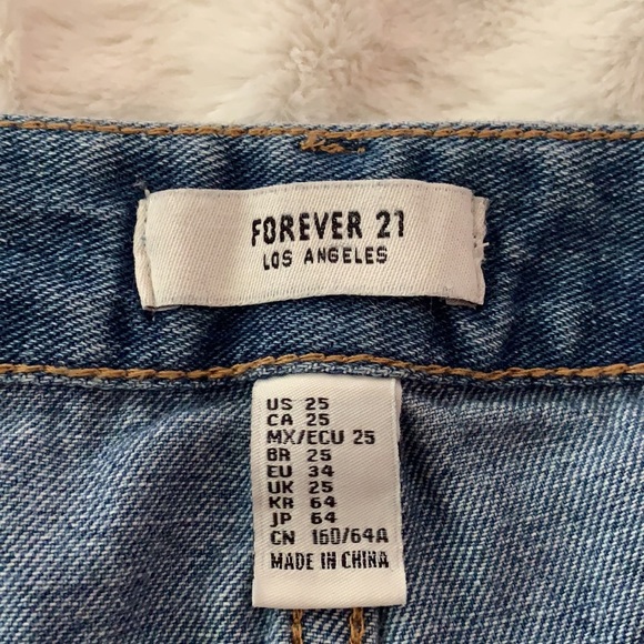 Forever 21 Denim Rolled Shorts - Picture 3 of 3